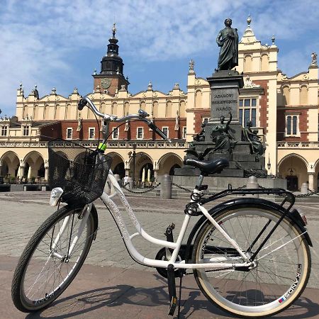 Jacuzzi & Bike Apartment, Krakau Exterior foto