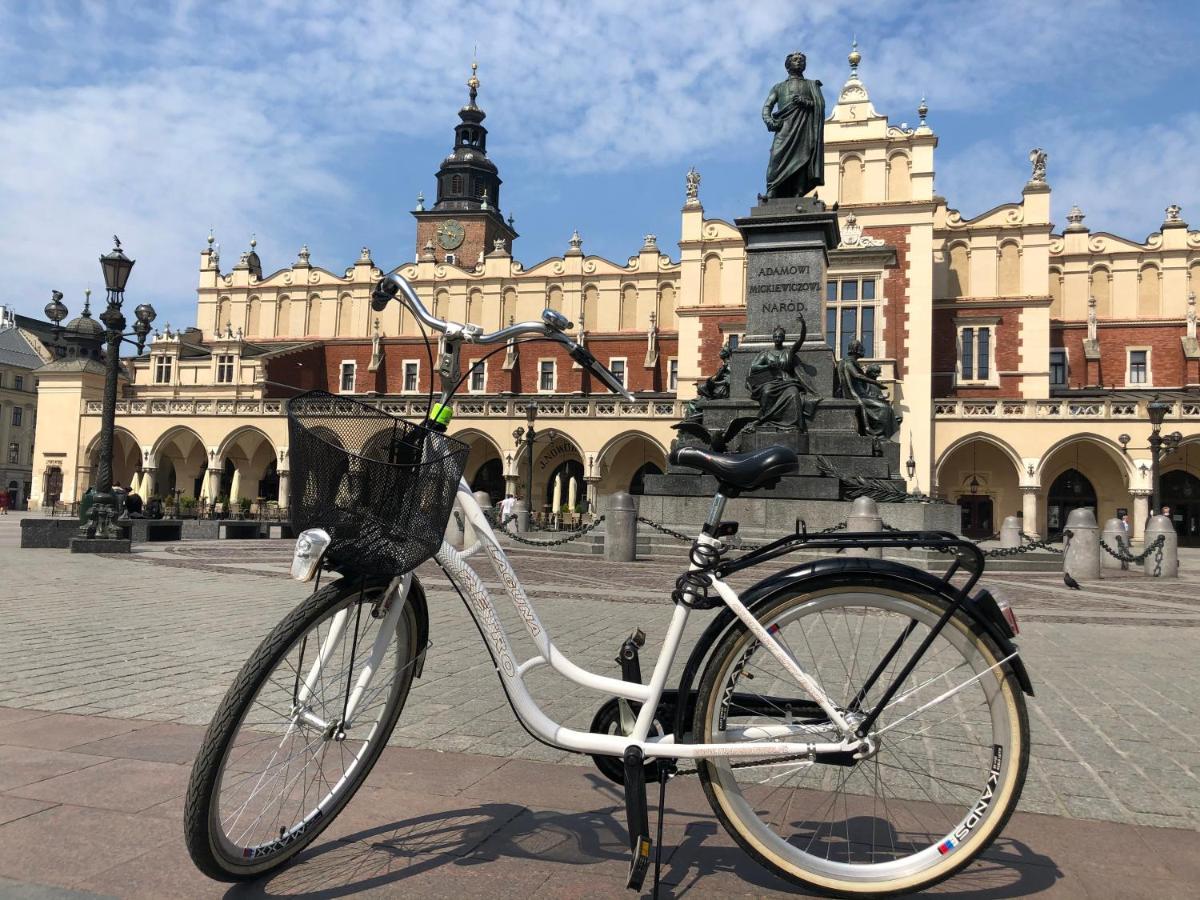 Jacuzzi & Bike Apartment, Krakau Exterior foto