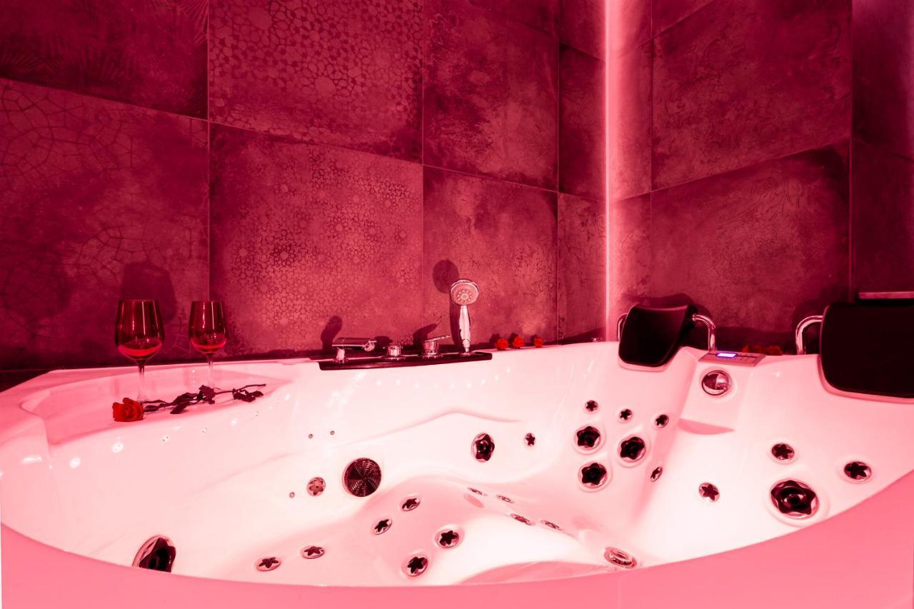 Jacuzzi & Bike Apartment, Krakau Exterior foto